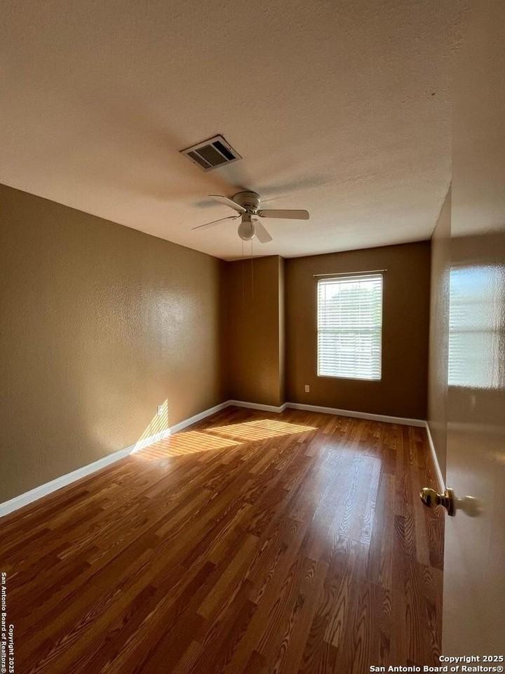 117 Weeping Way - Photo 7 of 9