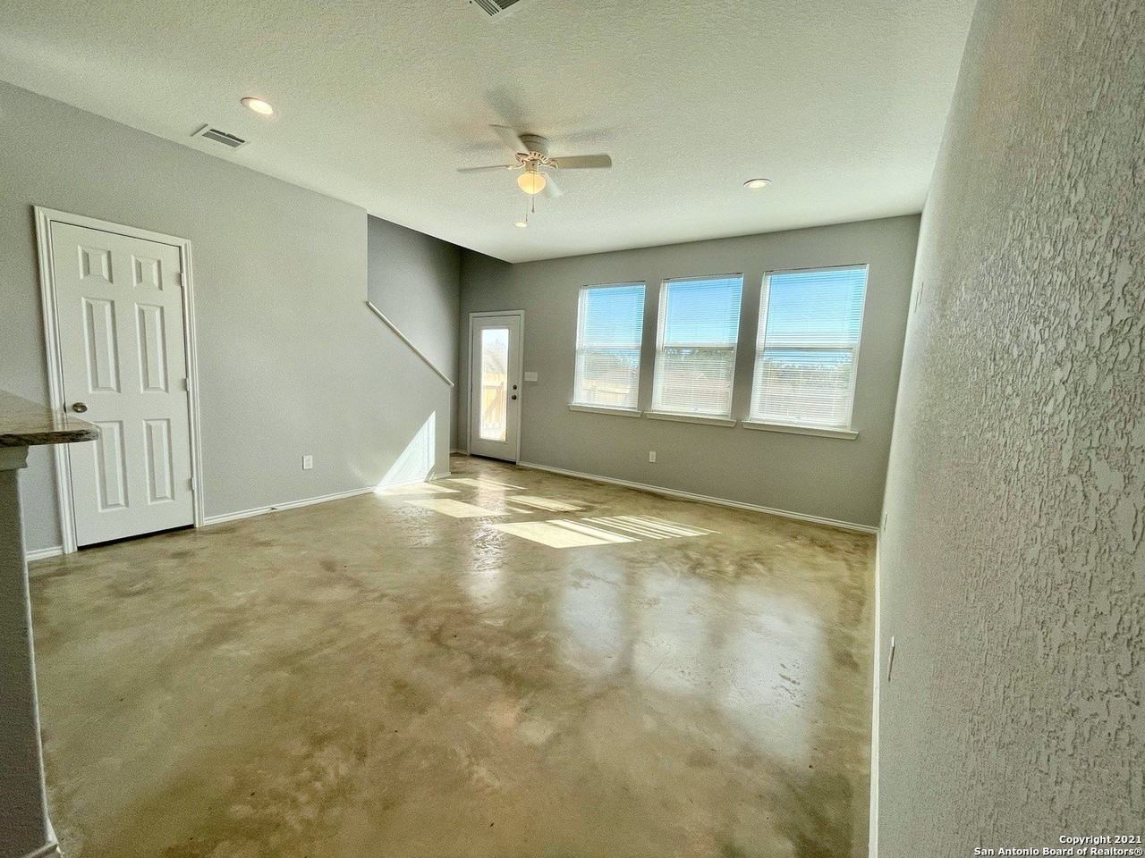 6922 Crestway Rd #4 - Photo 6 of 22