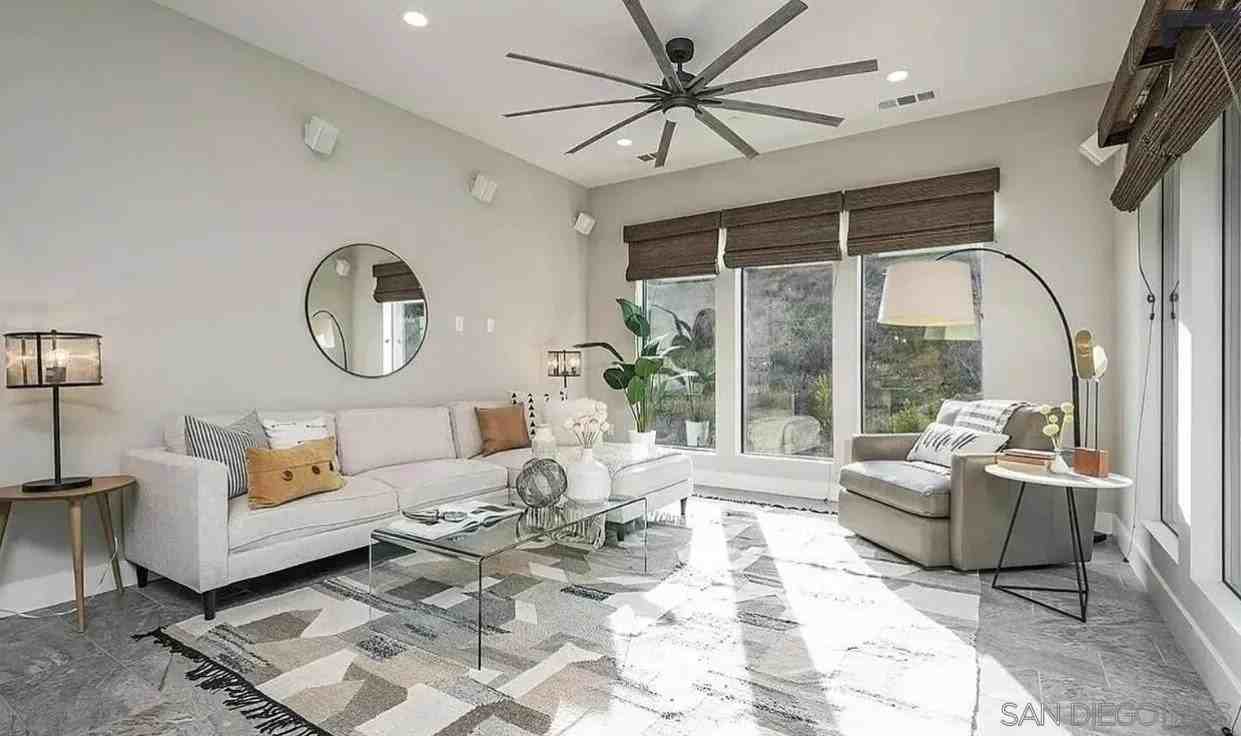 8434 Distinctive Dr - Photo 2 of 24
