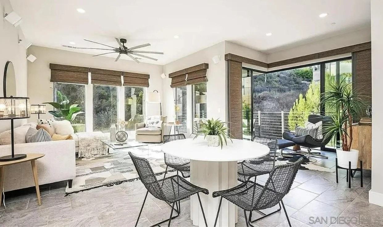 8434 Distinctive Dr - Photo 4 of 24