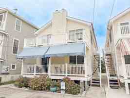 featured image of 29 Central Rd #2