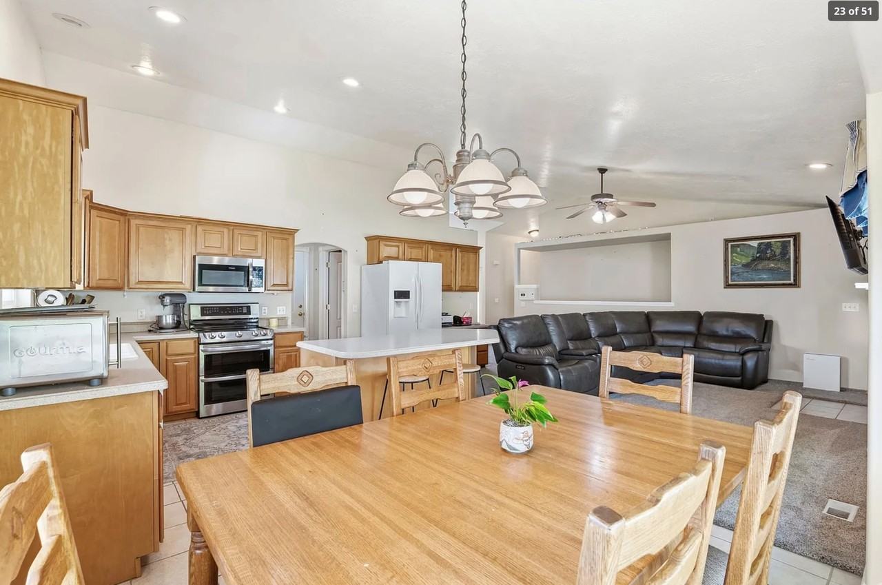 1403 Sw - Photo 6 of 16