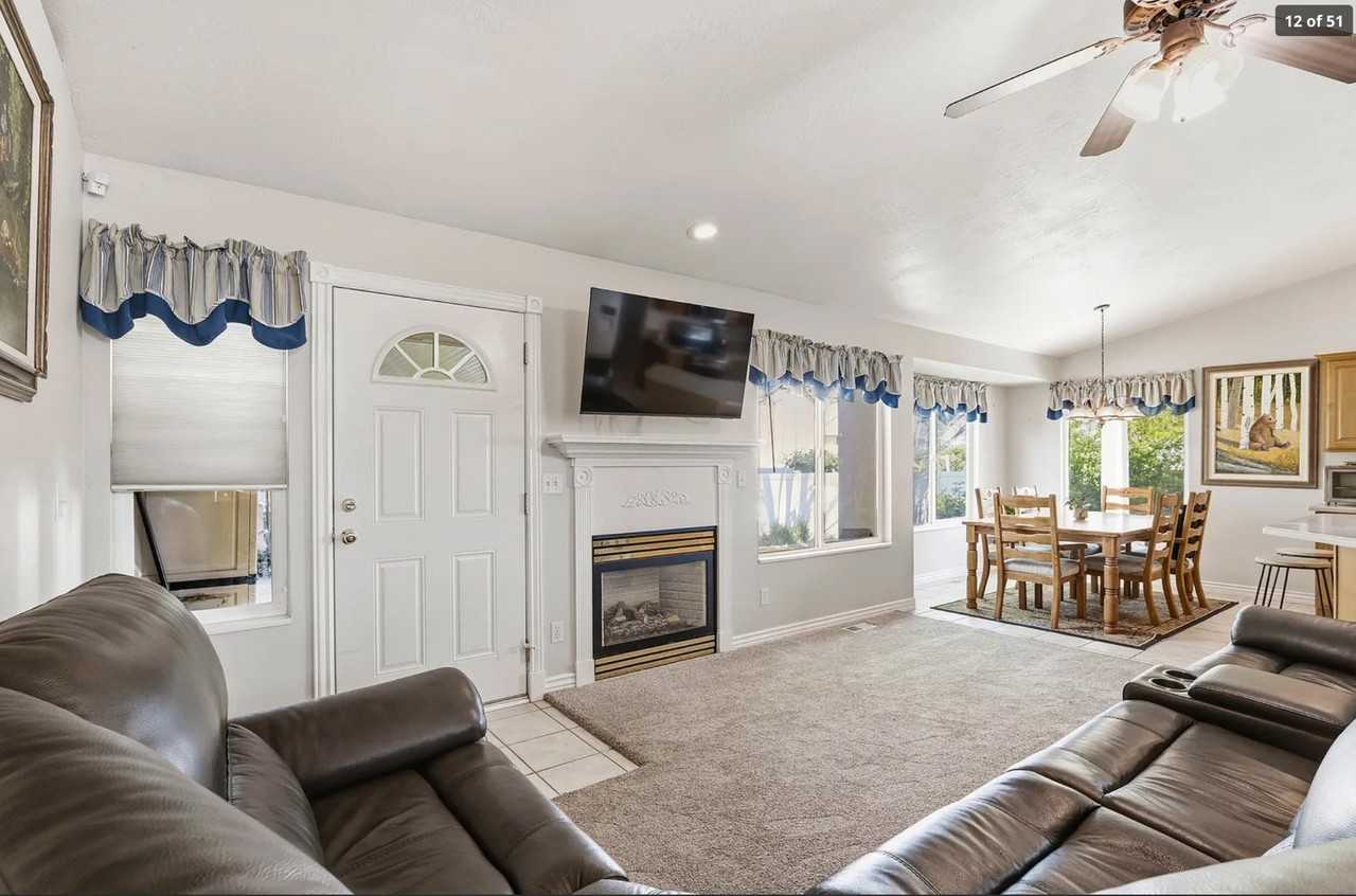 1403 Sw - Photo 7 of 16
