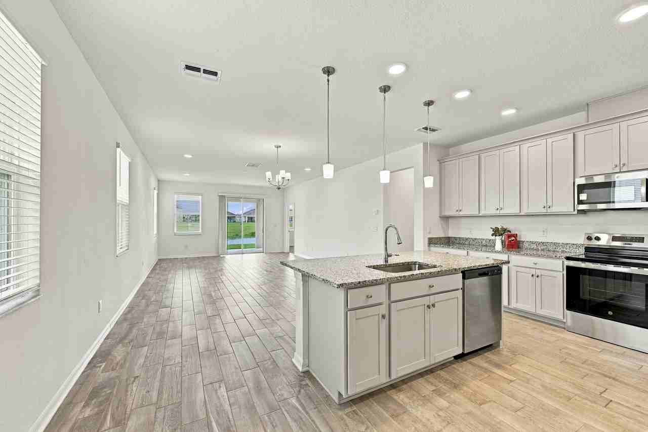 2952 Marine Grass Dr - Photo 5 of 29