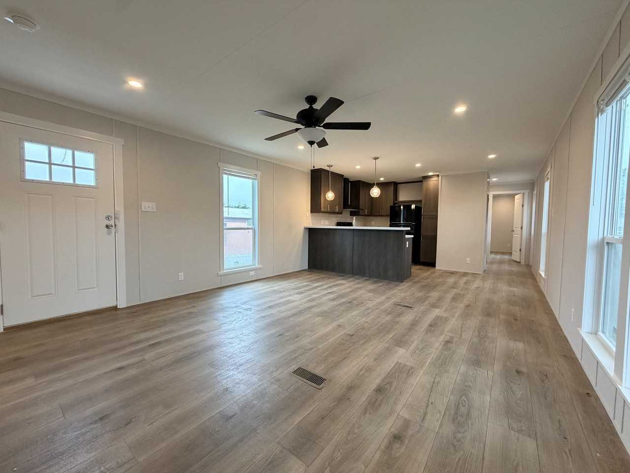 709 N Collins Fwy #112 - Photo 3 of 25