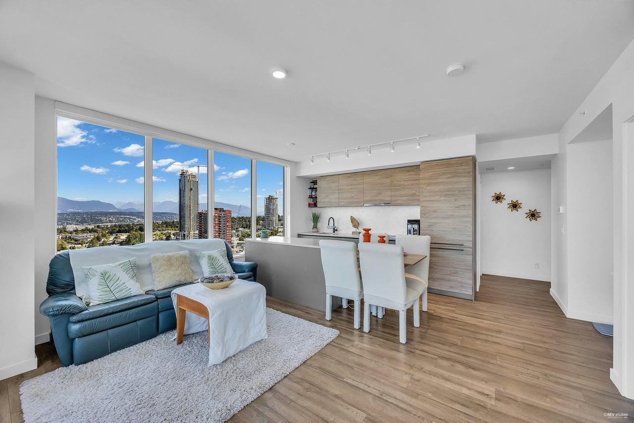 13428 105 Avenue - Photo 4 of 36
