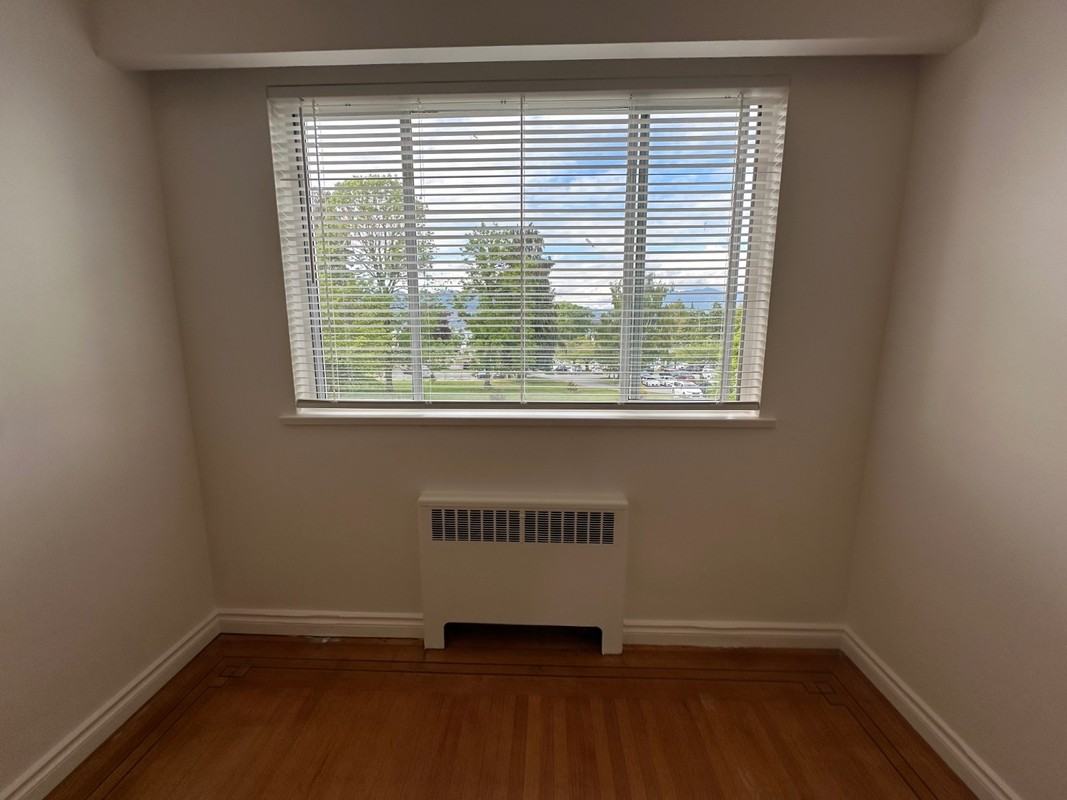2170 Cornwall Avenue - Photo 5 of 11