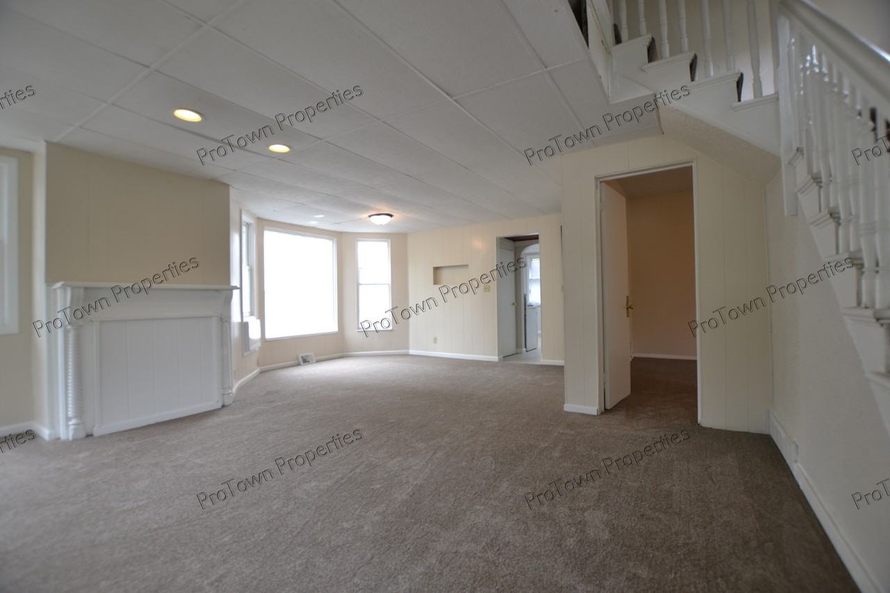 7 North Hickory Street #1 - Photo 2 of 8