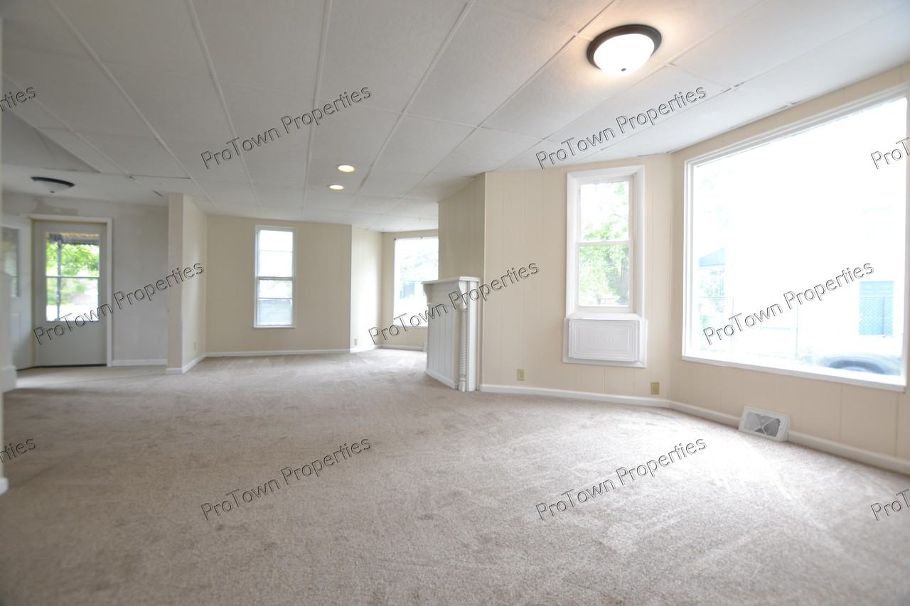 7 North Hickory Street #1 - Photo 3 of 8