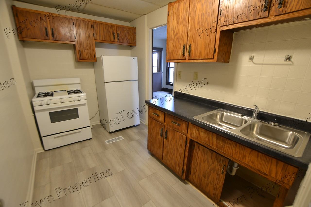 107 Arizona Avenue #1S - Photo 5 of 7