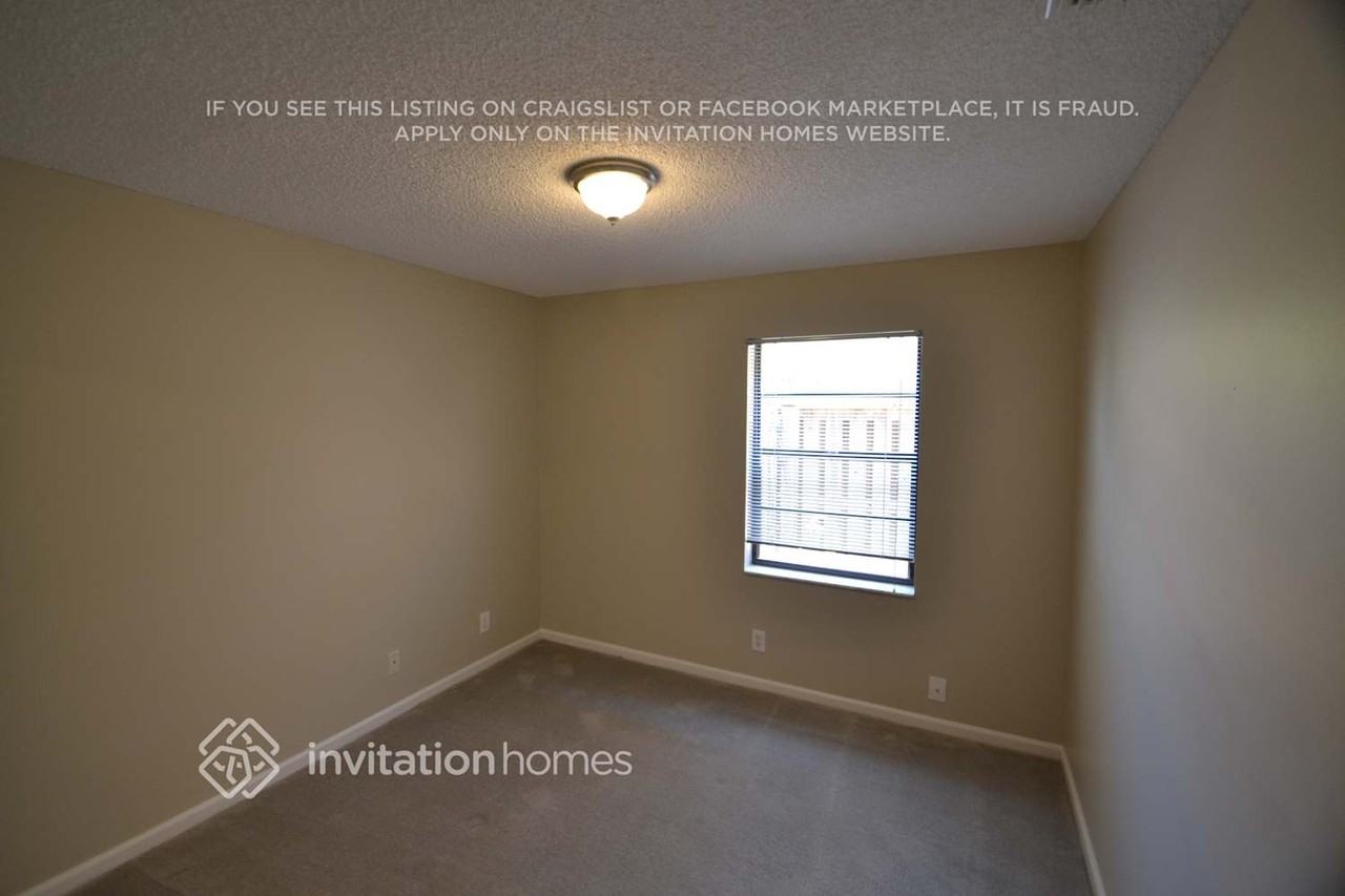 2528 La Cristal Cir - Photo 3 of 13