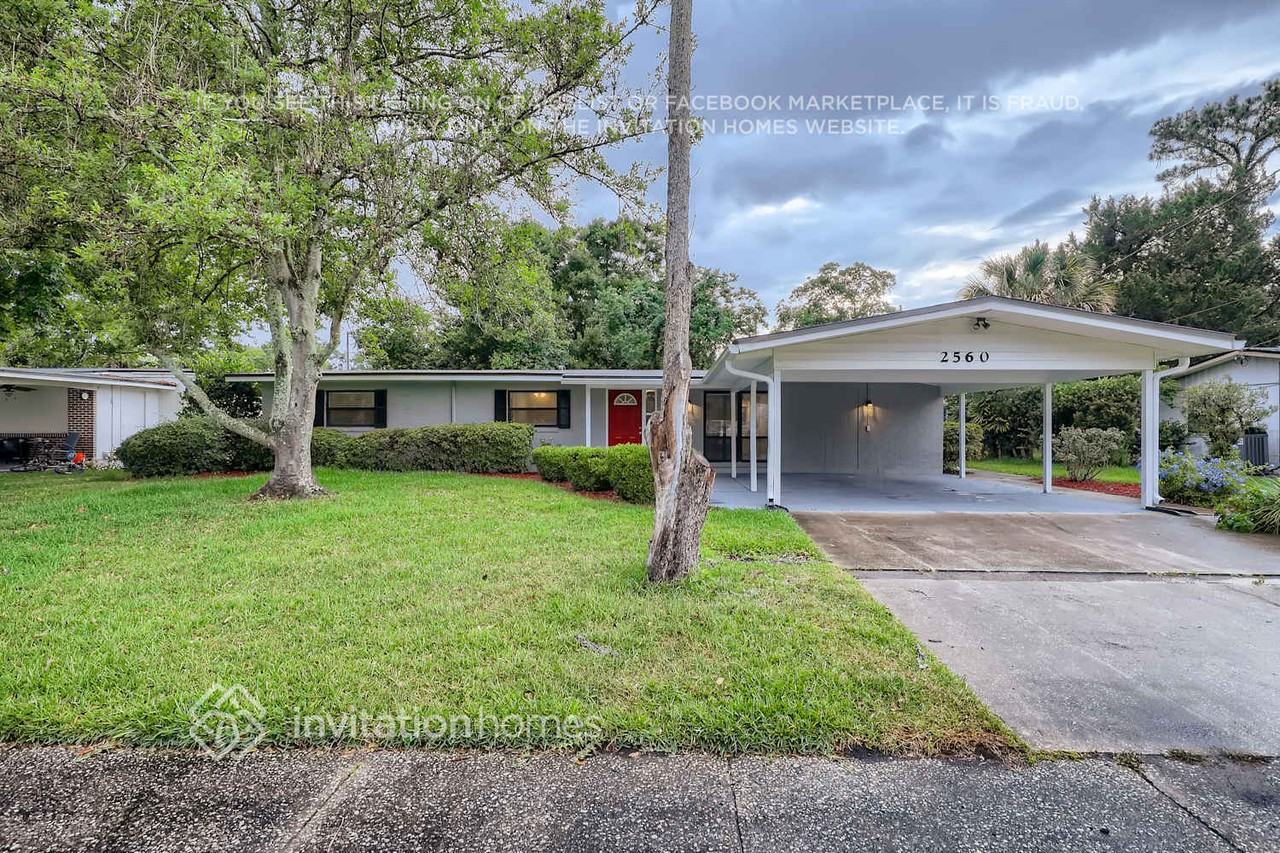 2560 Eastill Dr - Photo 2 of 29
