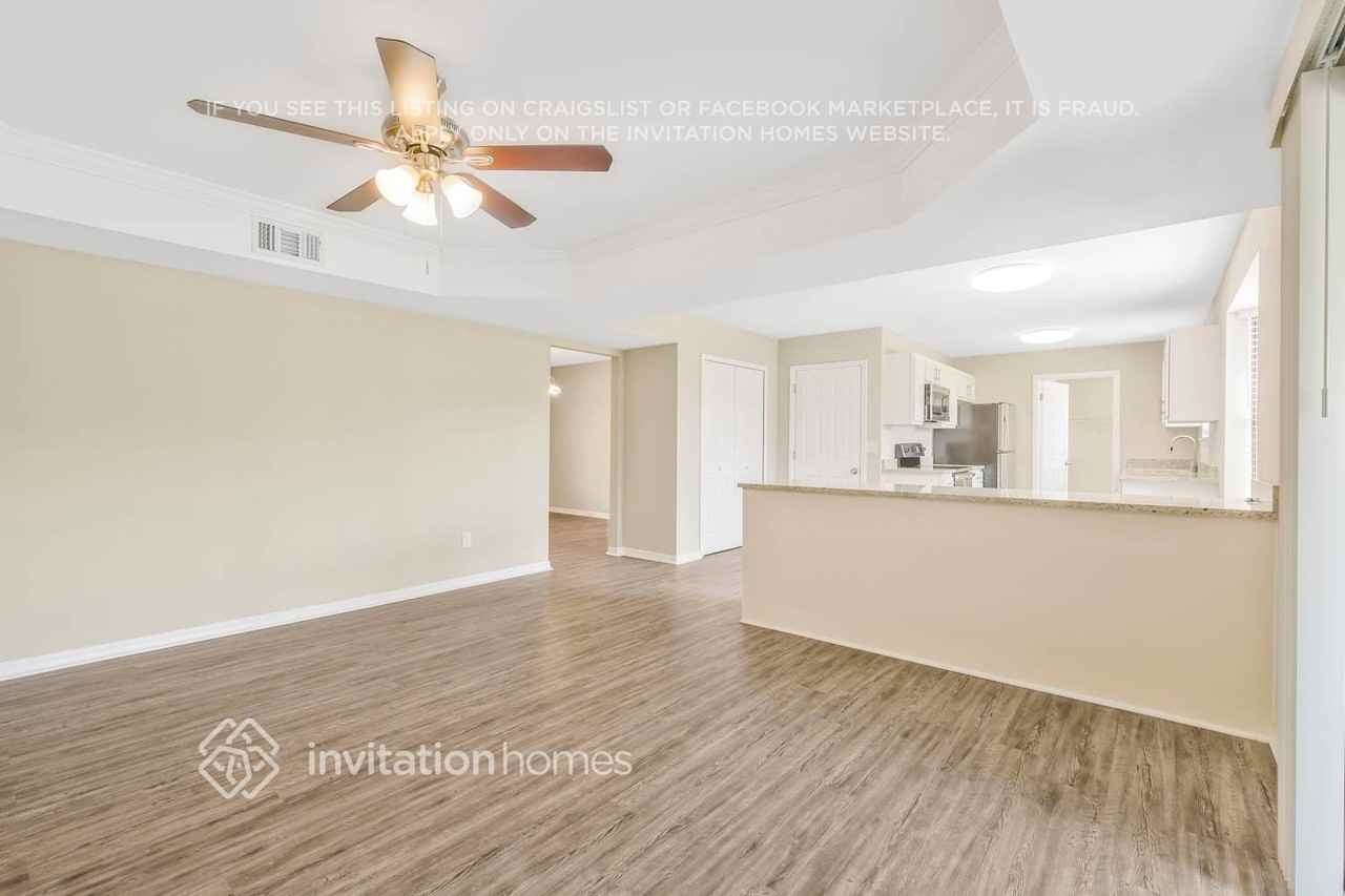 1857 Alder Dr W - Photo 4 of 28