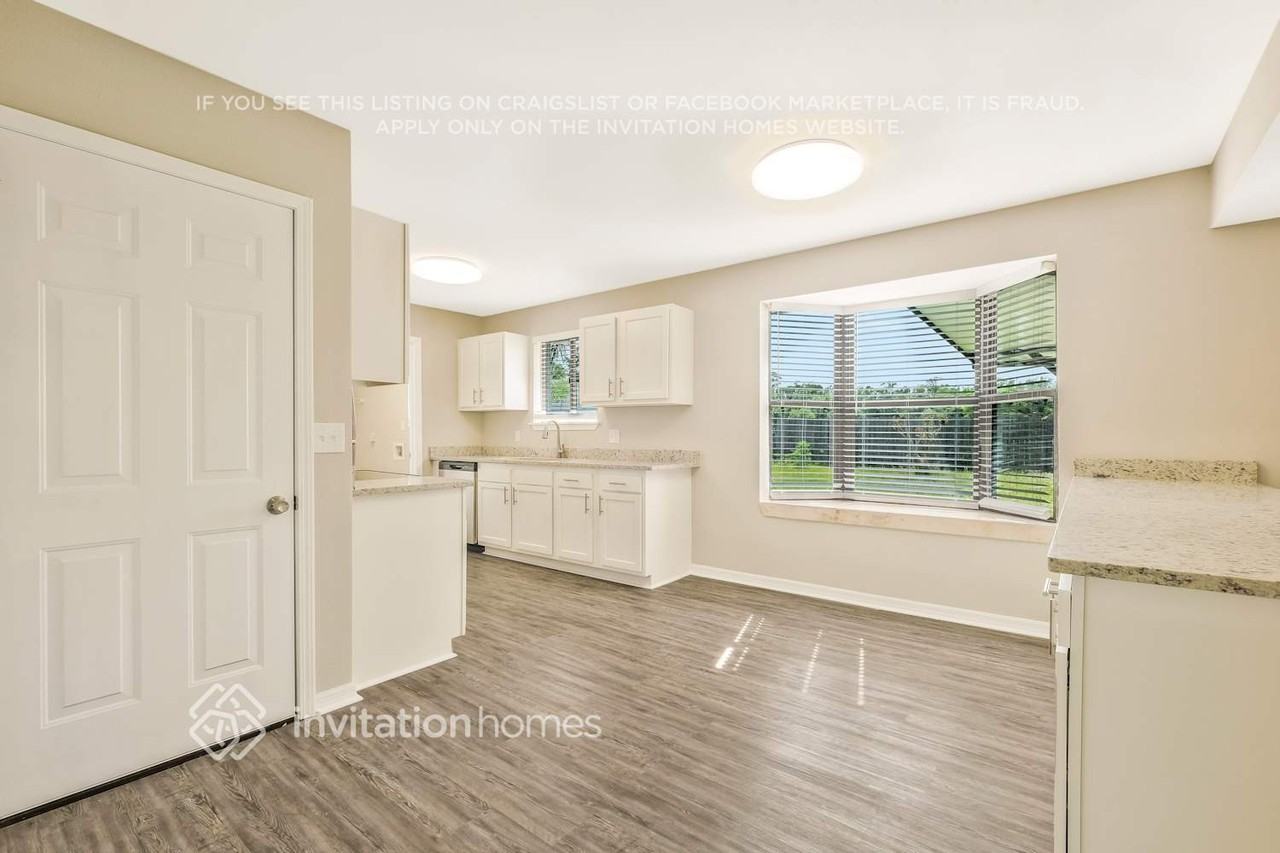 1857 Alder Dr W - Photo 6 of 28