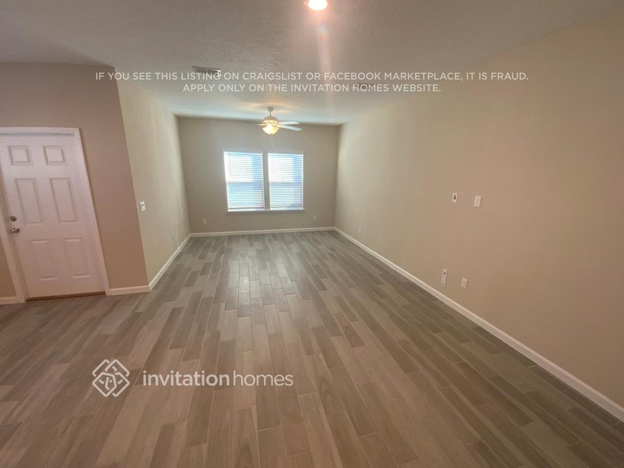 13273 Shore Grass Dr - Photo 4 of 23
