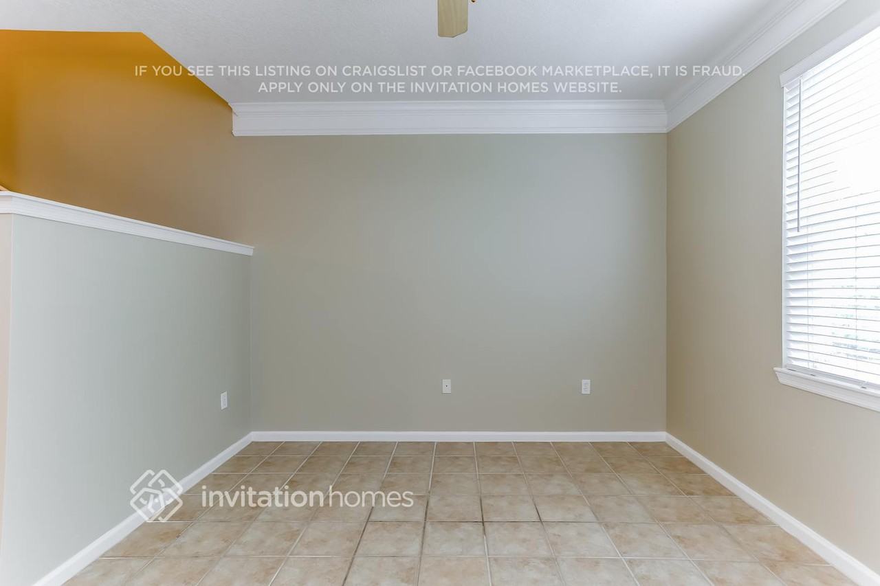 145 Galicia Way #203 - Photo 4 of 18