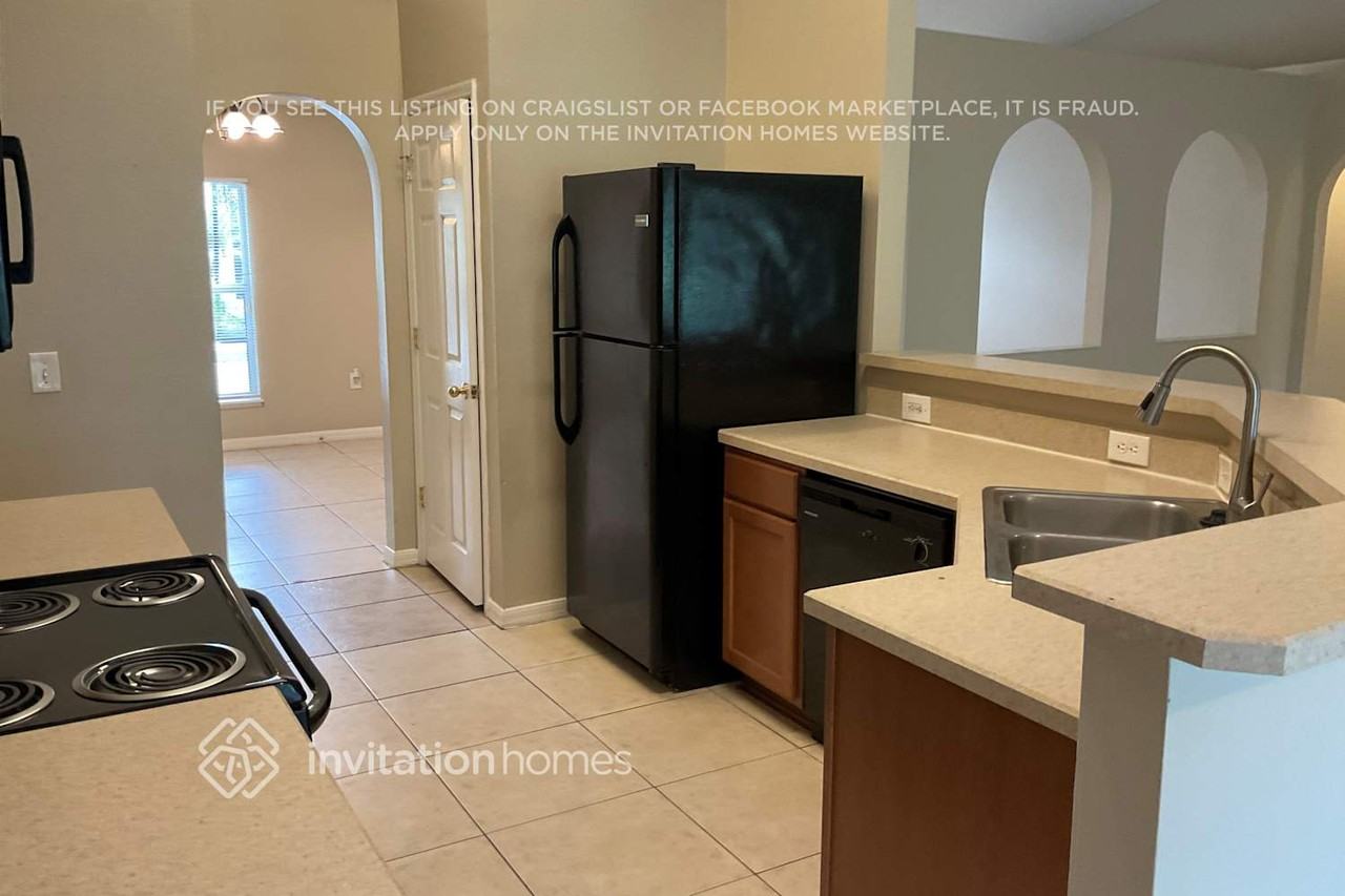 758 Del Prado Dr - Photo 6 of 17