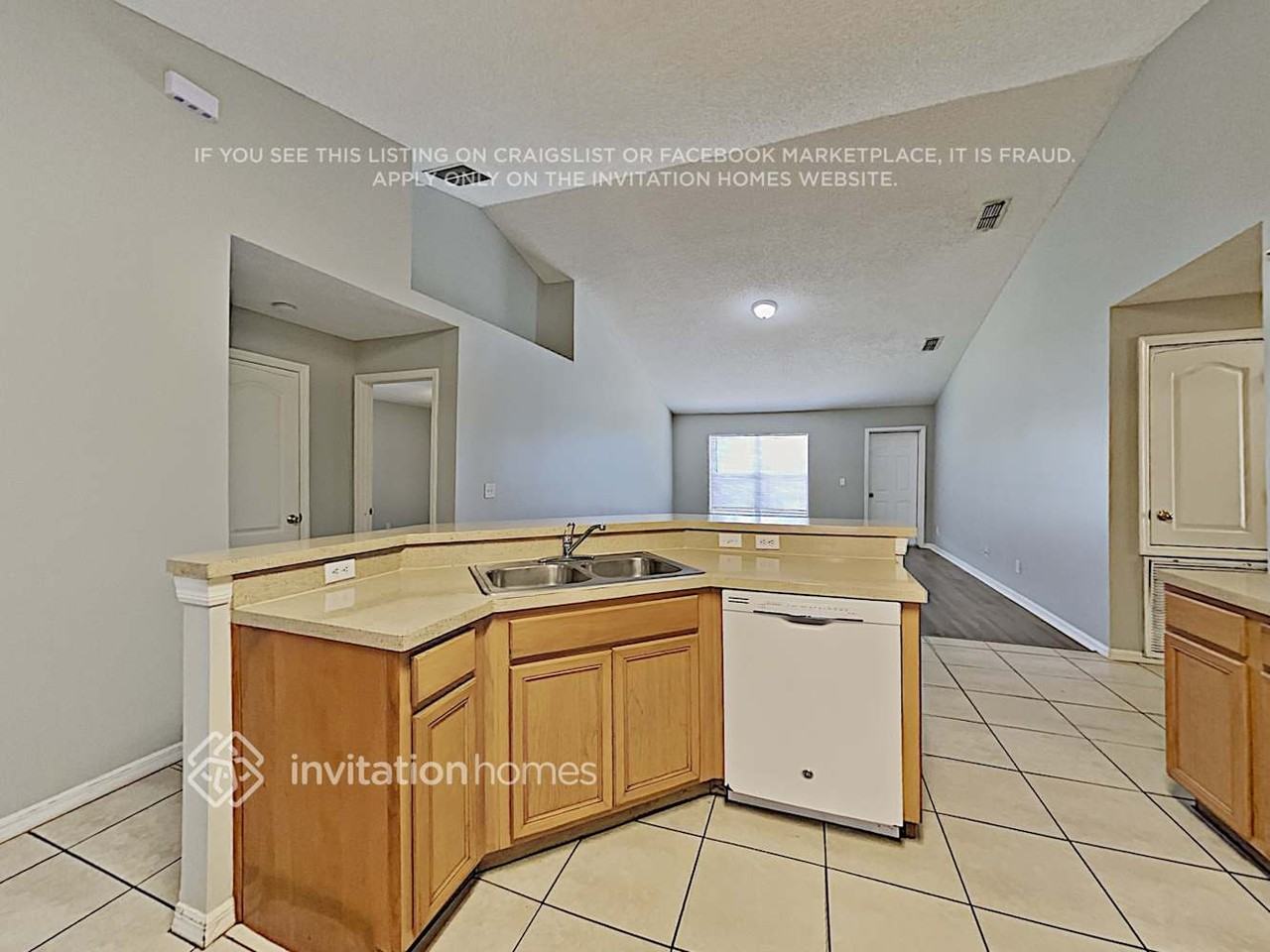 713 Pasteur Ln - Photo 5 of 19