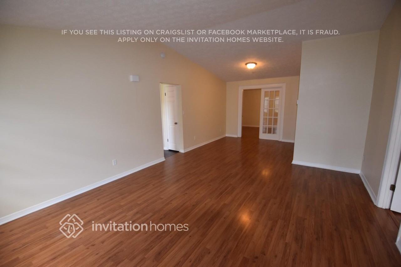 8685 Brackenwood Dr - Photo 4 of 16