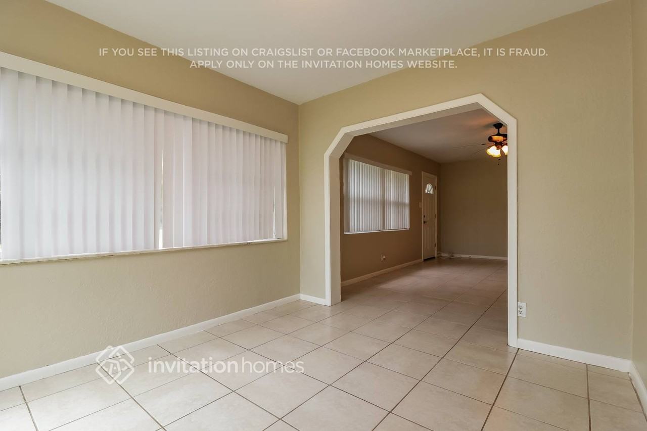 533 S Crest Ave - Photo 4 of 15