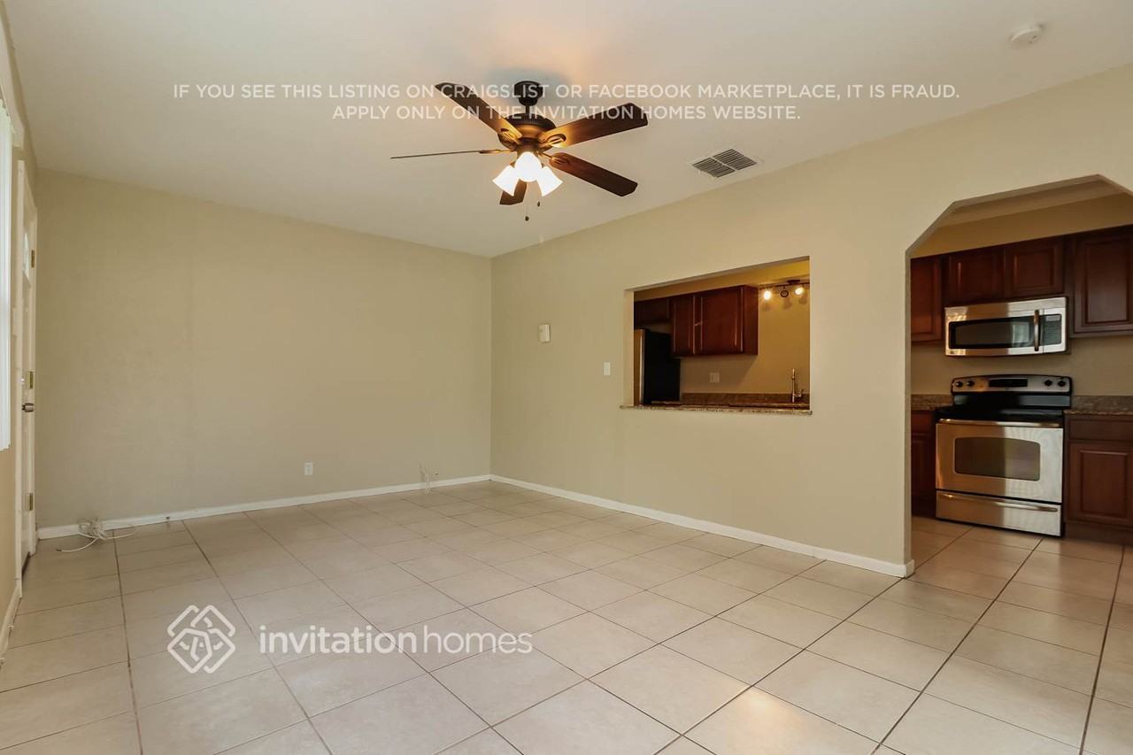 533 S Crest Ave - Photo 5 of 15