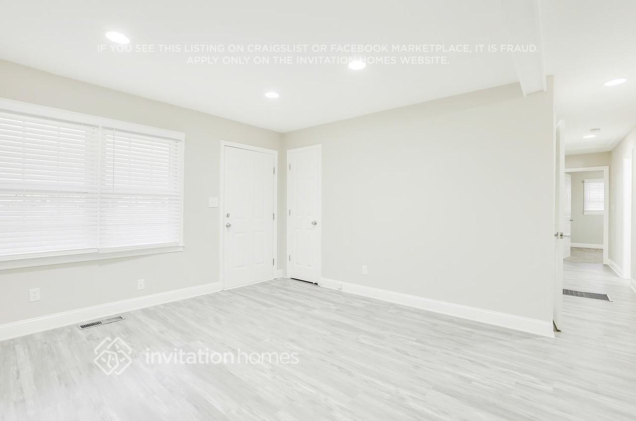 1140 Rochelle Dr - Photo 6 of 24