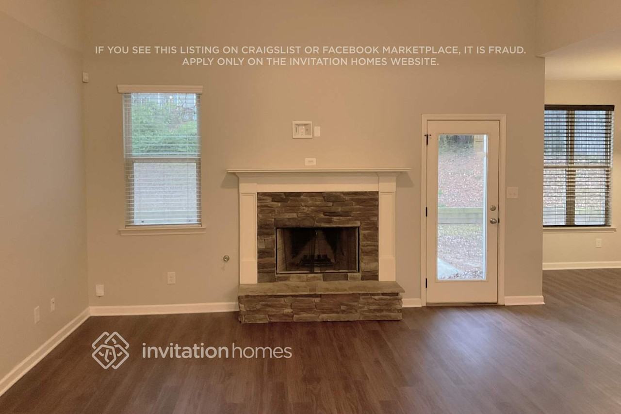 90 Bedford Park Dr - Photo 3 of 12