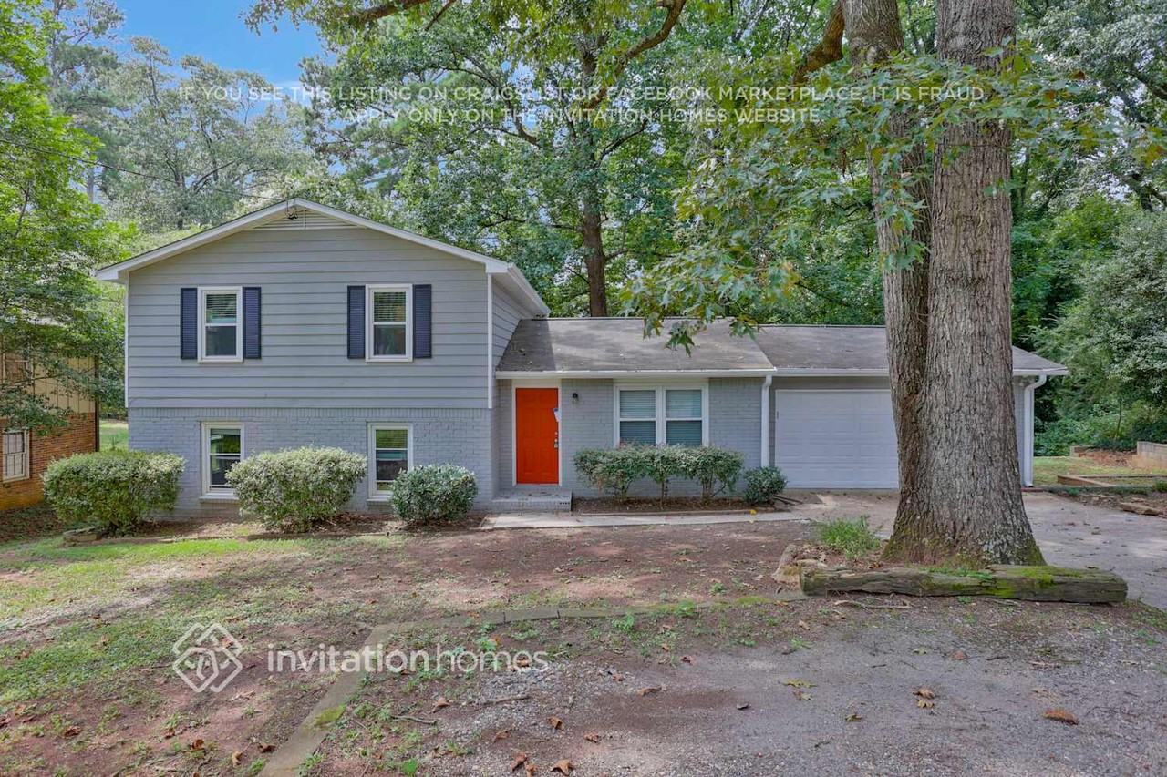 191 Bethesda Church Rd - Photo 2 of 26