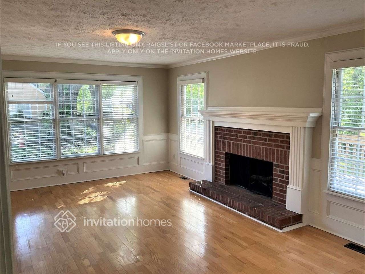 1902 Rockbrook Ct - Photo 2 of 12