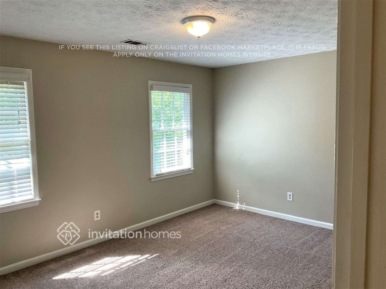 1902 Rockbrook Ct - Photo 7 of 12