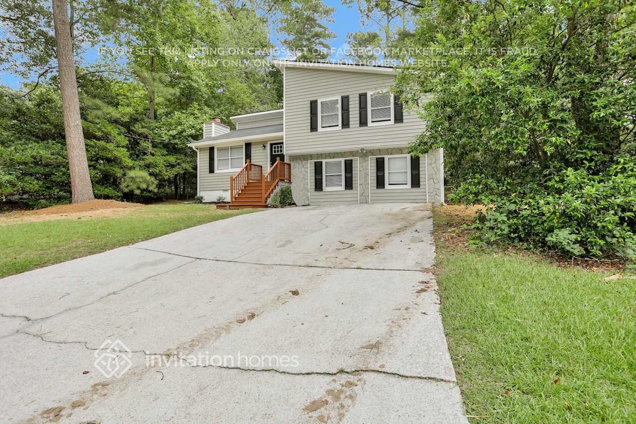 3868 Burnt Leaf Ln - Photo 3 of 27