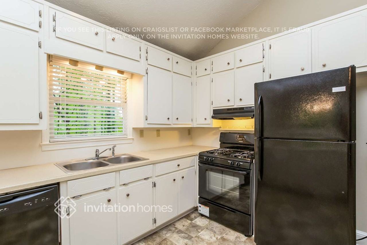 5101 Sunset Dr - Photo 7 of 21