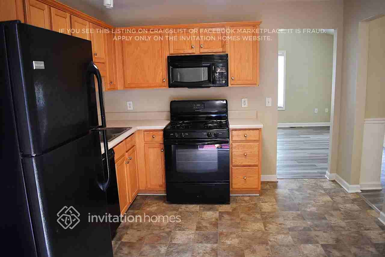 72 Kaleb Ct - Photo 7 of 15
