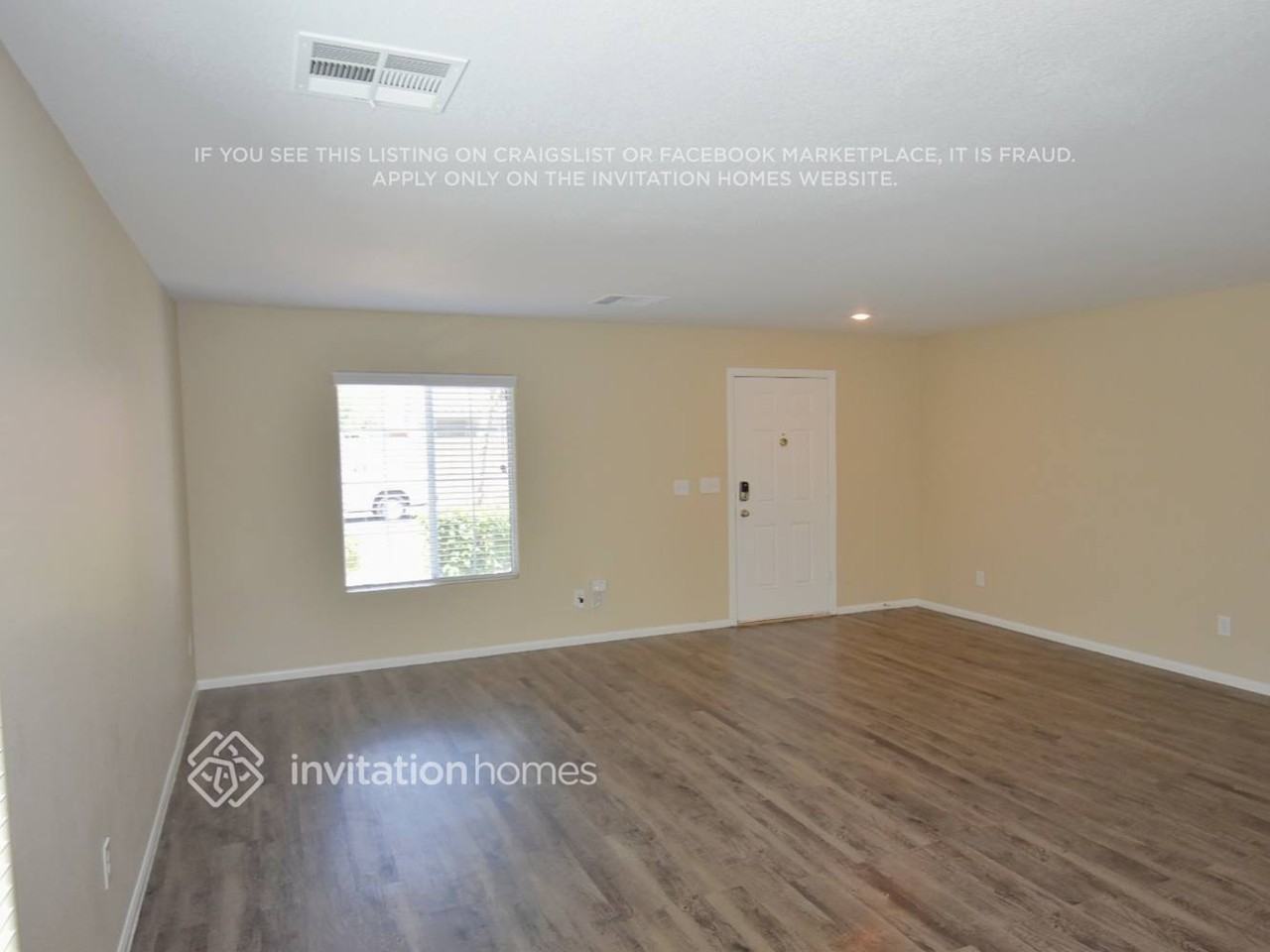 4933 Elkin Creek Ave - Photo 2 of 15