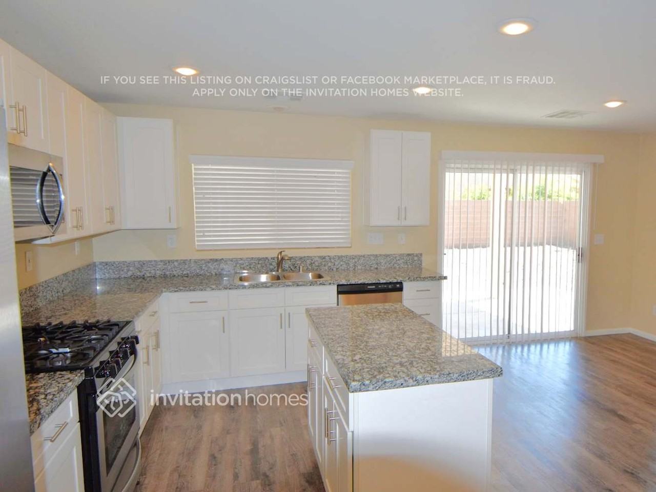 4933 Elkin Creek Ave - Photo 5 of 15