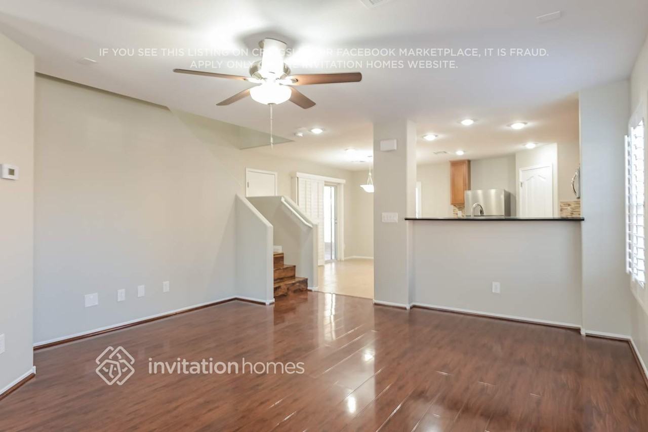 7136 Indian Gap Ave - Photo 2 of 15