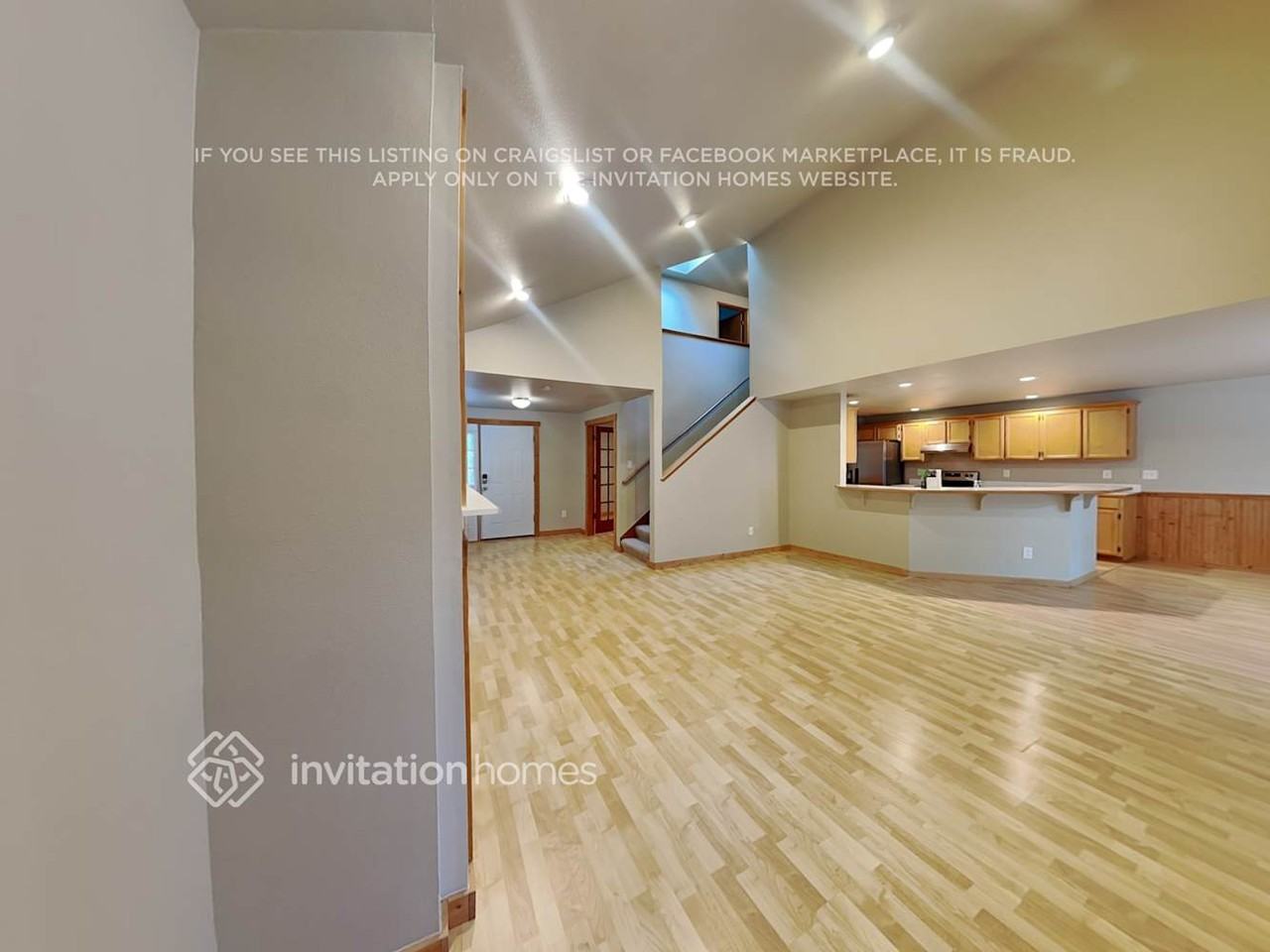 209 83rd Dr Se - Photo 4 of 19