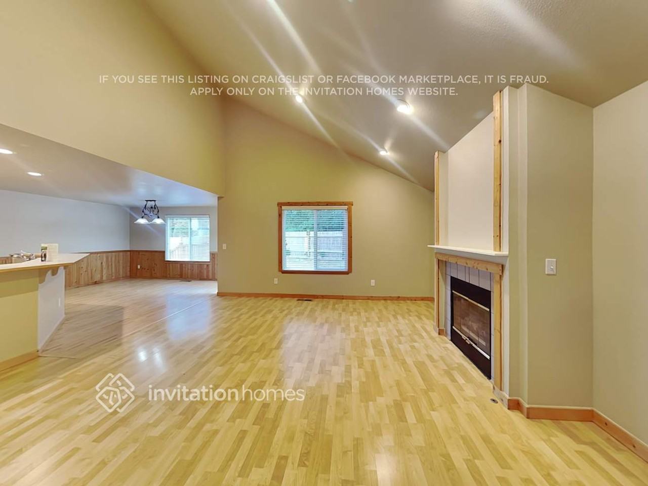 209 83rd Dr Se - Photo 5 of 19