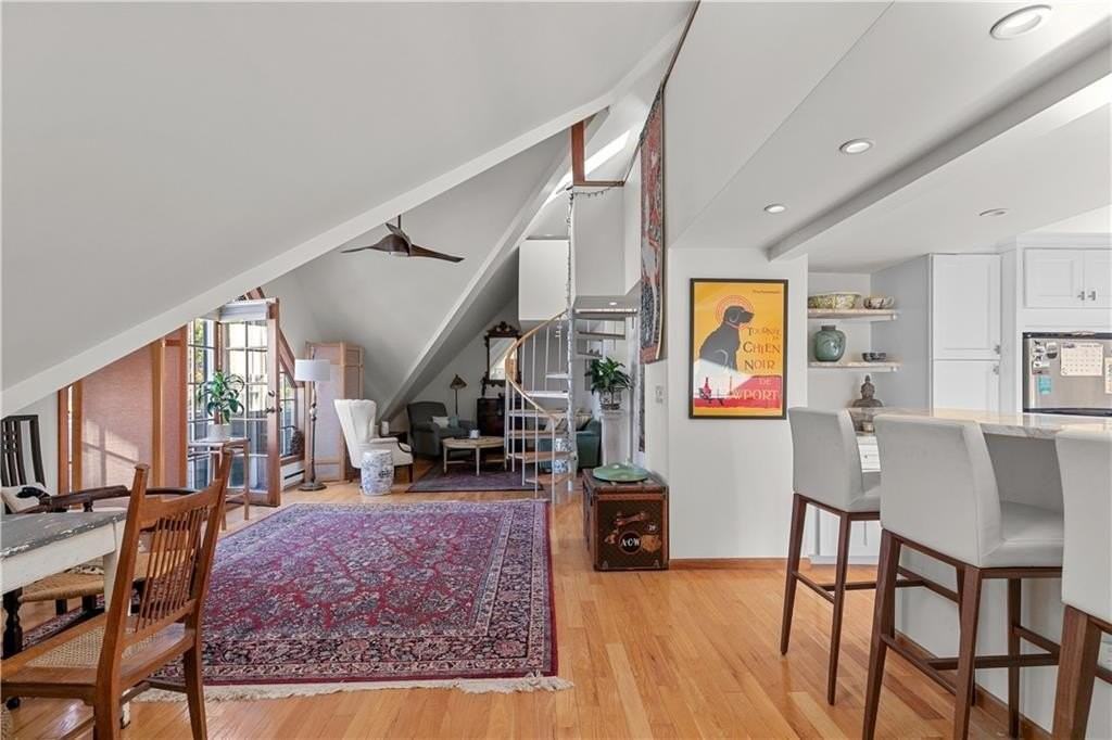 11 Catherine St #B - Photo 3 of 20