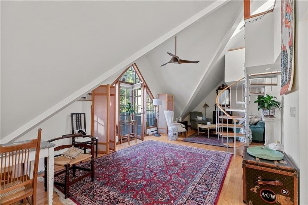 11 Catherine St #B - Photo 4 of 20