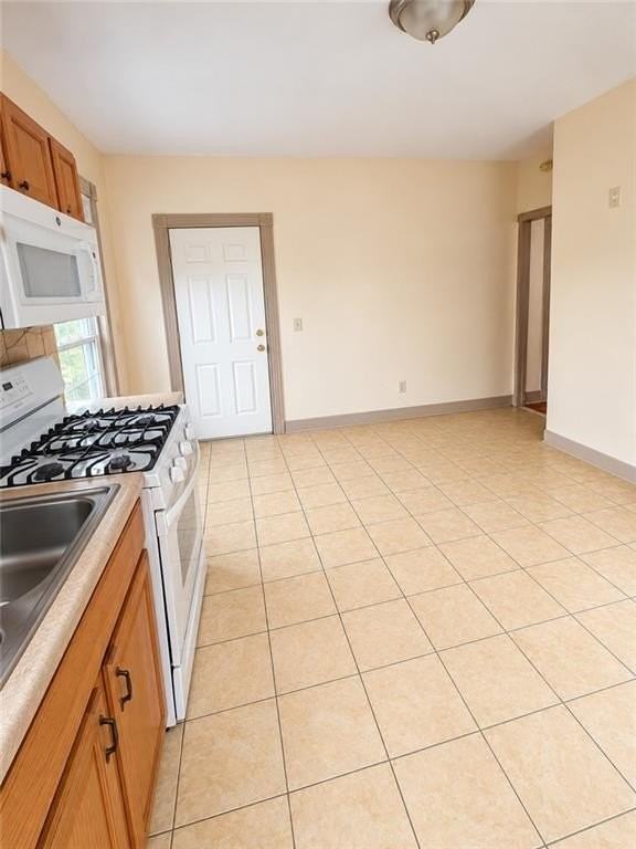 66 Goddard St #3 - Photo 5 of 17