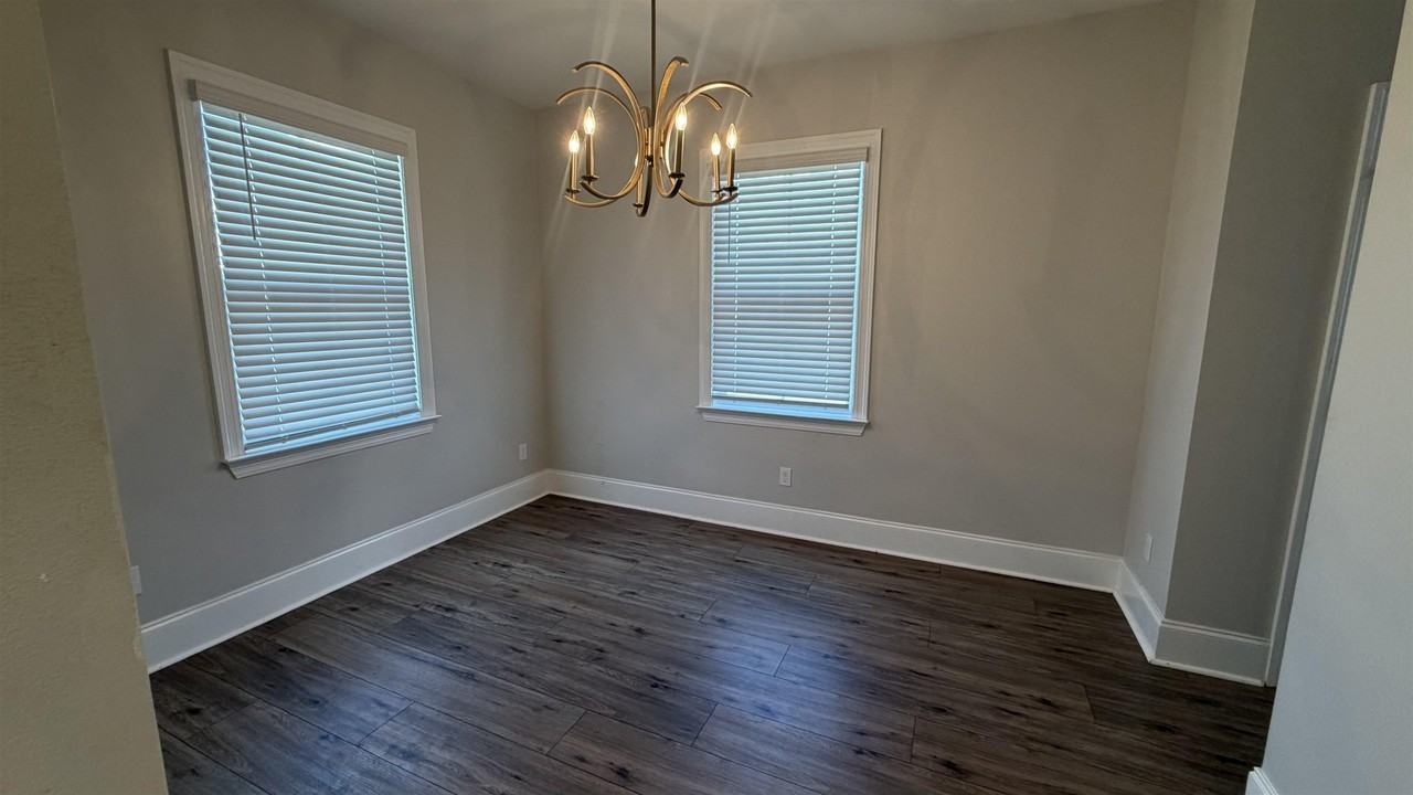 4384 Honeymoon Ct - Photo 6 of 21