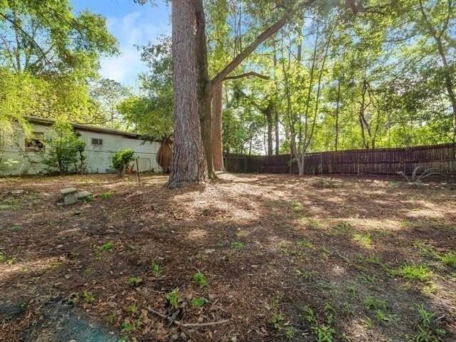 1534 Yancey St #B - Photo 3 of 9