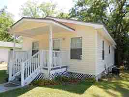 featured image of 217 N Chalk St