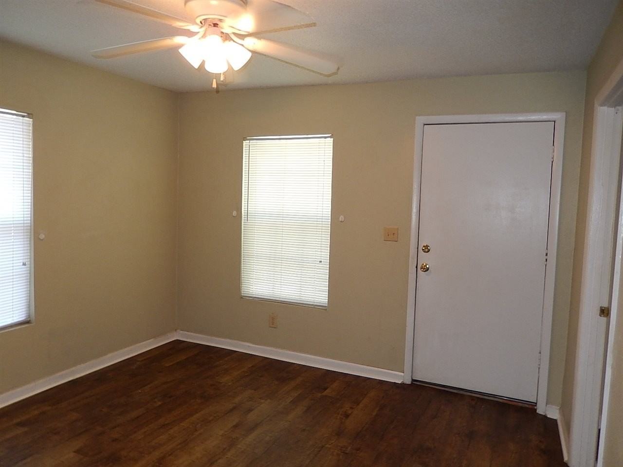 217 N Chalk St - Photo 3 of 17
