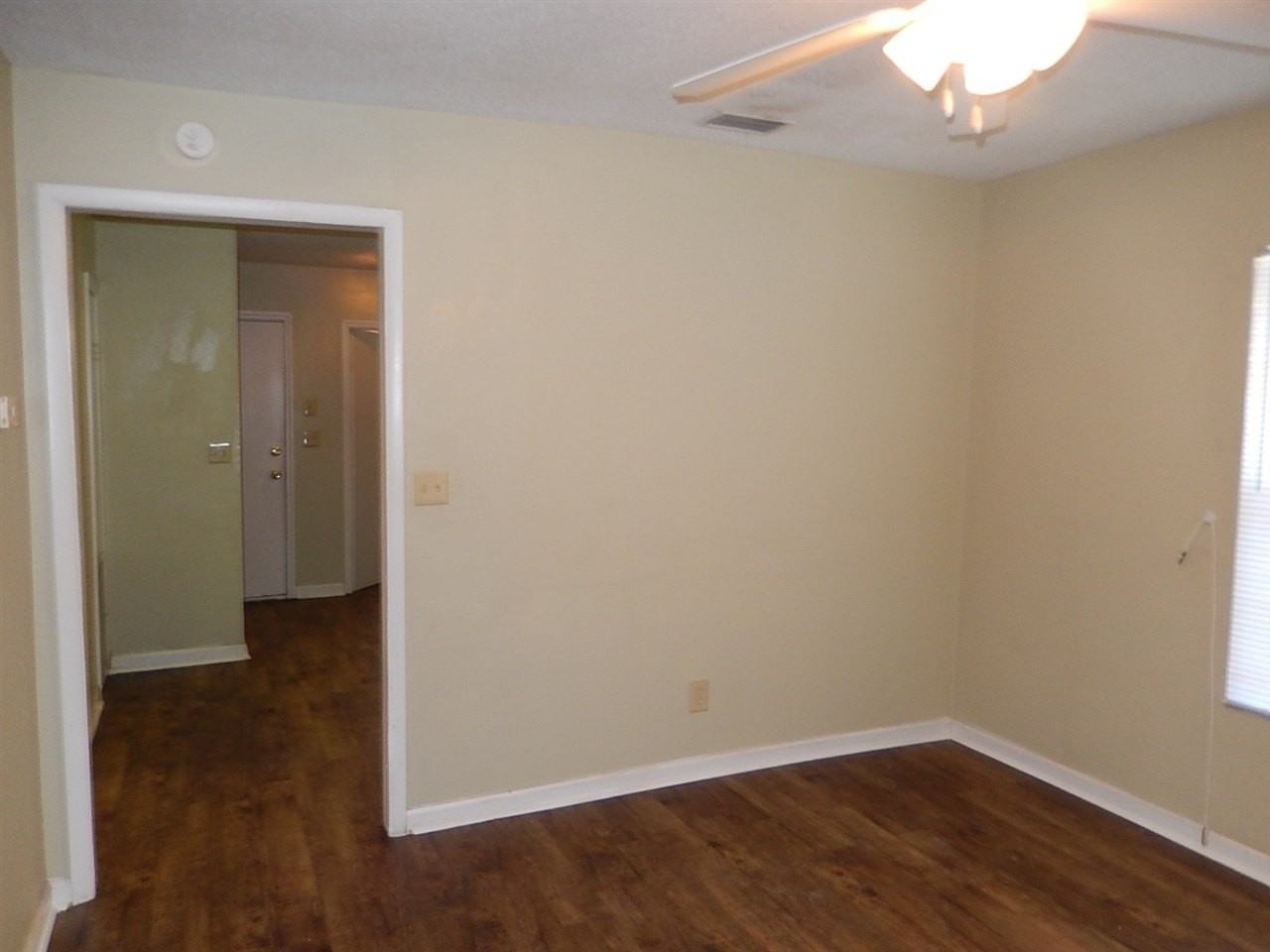 217 N Chalk St - Photo 4 of 17