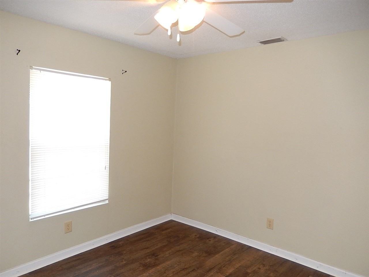 217 N Chalk St - Photo 6 of 17