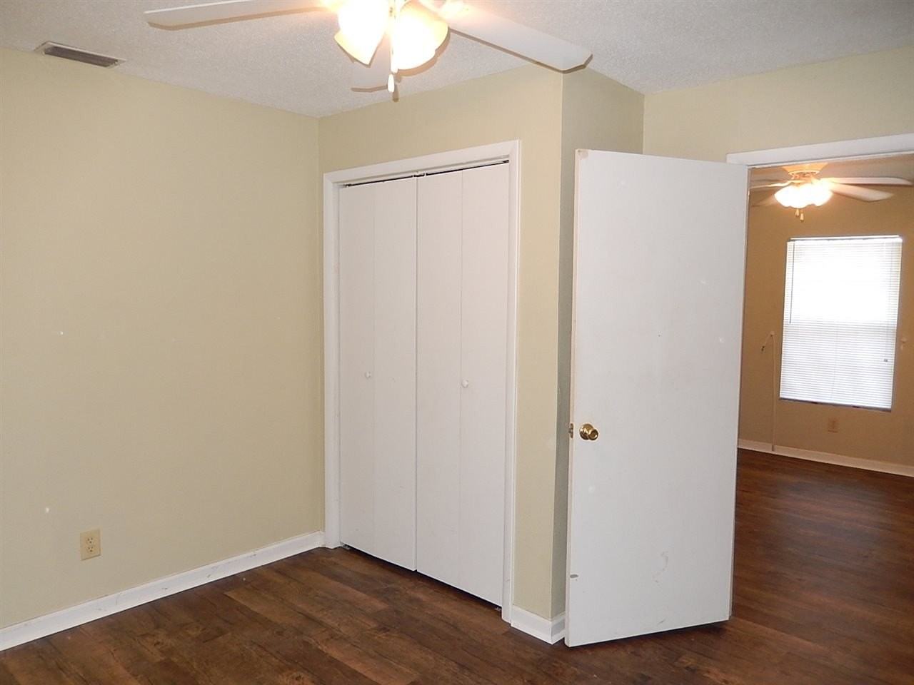 217 N Chalk St - Photo 7 of 17