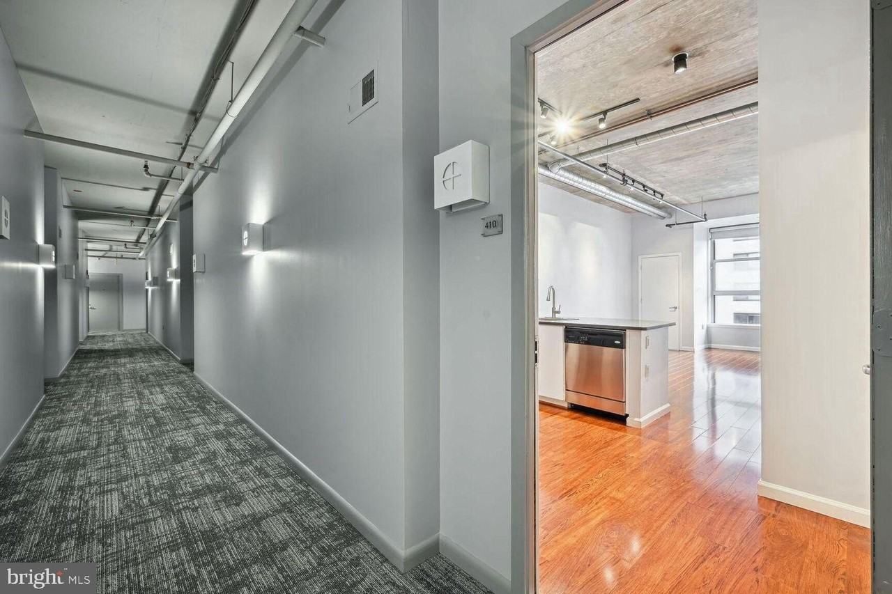 1300 N St Nw #410 - Photo 3 of 20
