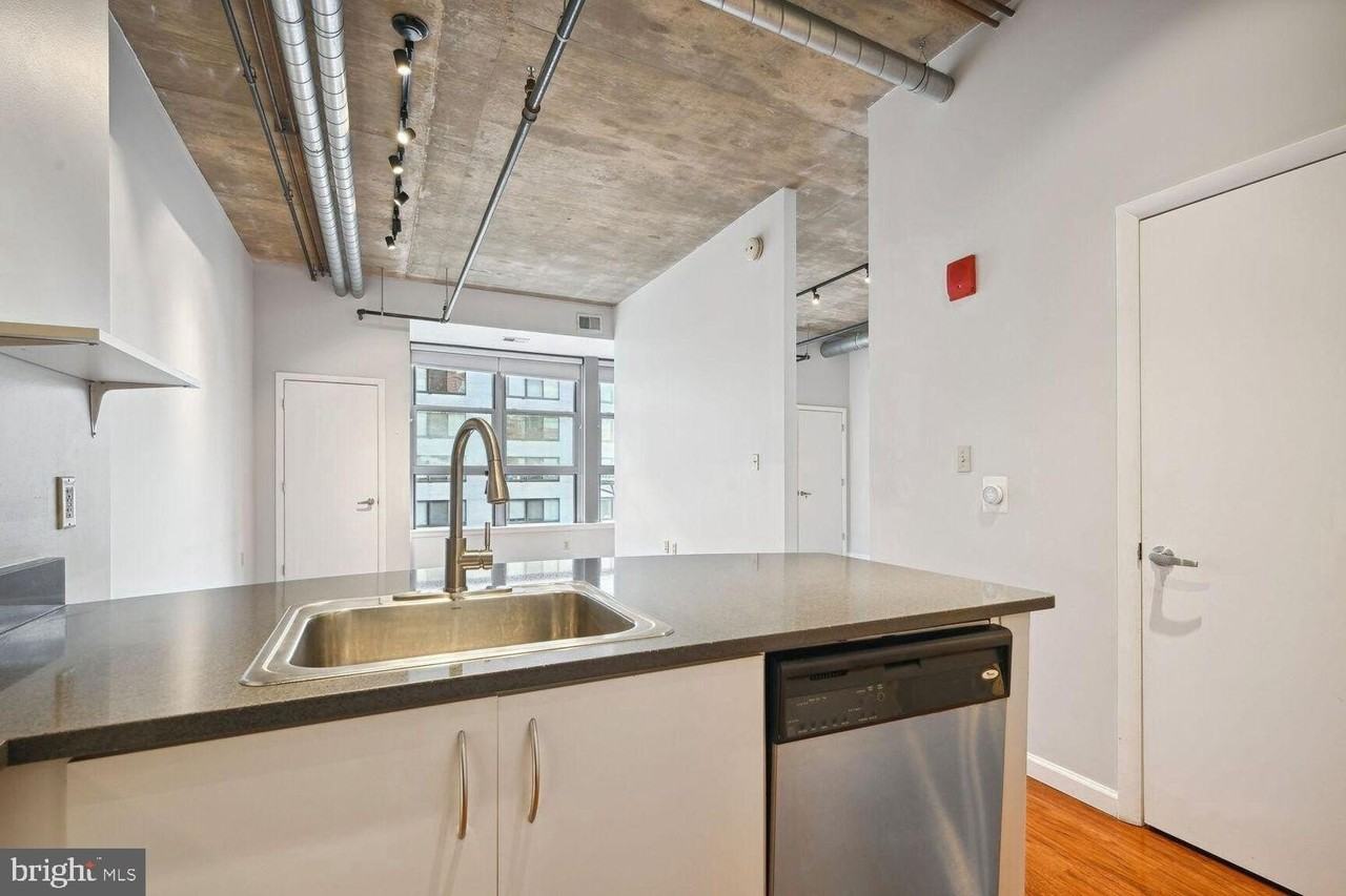 1300 N St Nw #410 - Photo 5 of 20
